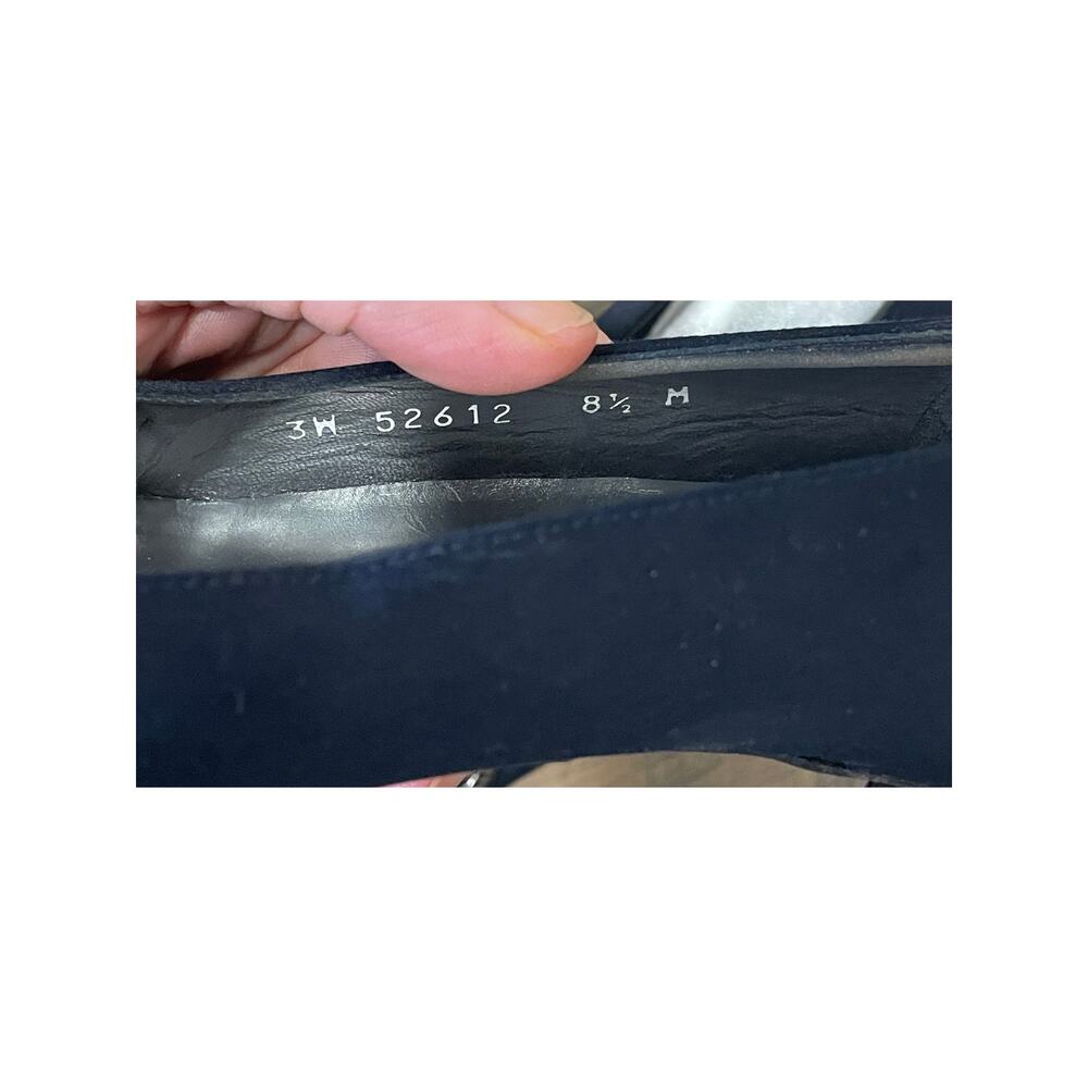 Stuart Weitzman Satin Heels Designer Navy Blue Pointed Toe Sz 8.5M - Picture 4 of 11